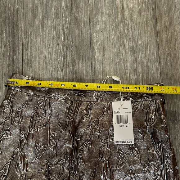 ❤️ MSRP 695.! Michael Kors Platinum skirt BEAUTIFUL 😍 - Picture 8 of 10